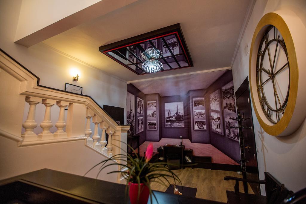 Living Hotel Tirana Extérieur photo