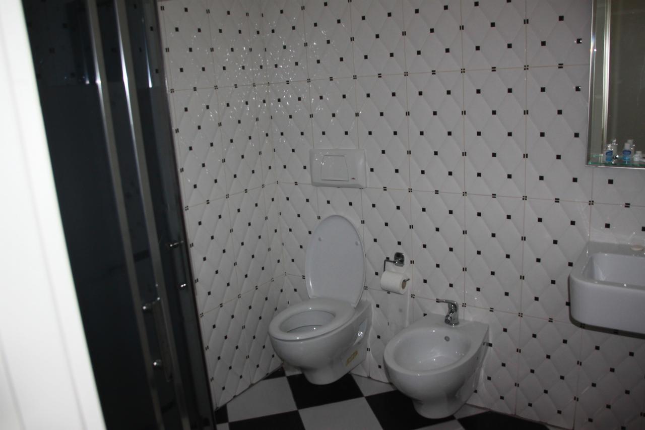 Living Hotel Tirana Extérieur photo